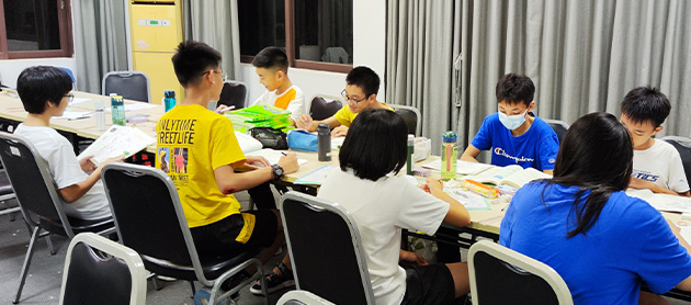 为10000个家庭“武装”大脑，建设和谐家庭，助攻学业成长